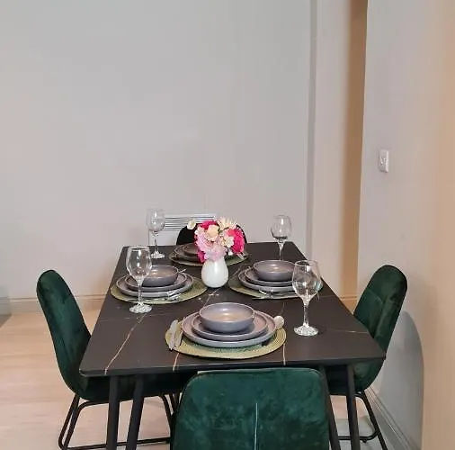 Kest Cozy In Leeds! Апартаменти